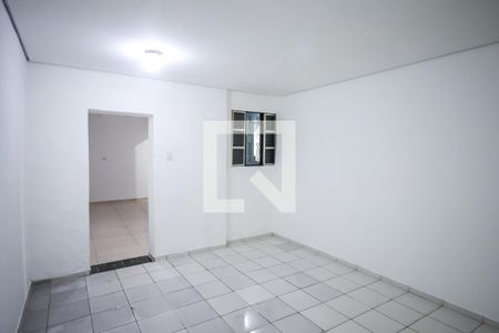 Quarto/sala de kitnet/studio para alugar com 1 quarto, 40m² em Vila Bandeirantes, São Paulo