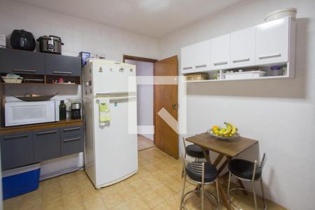 Casa à venda com 150m², 3 quartos e 2 vagasCozinha