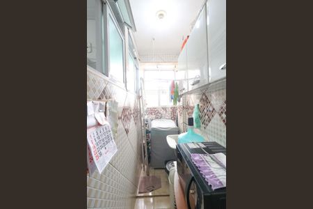 Apartamento à venda com 65m², 2 quartos e 1 vagaÁrea de Serviço