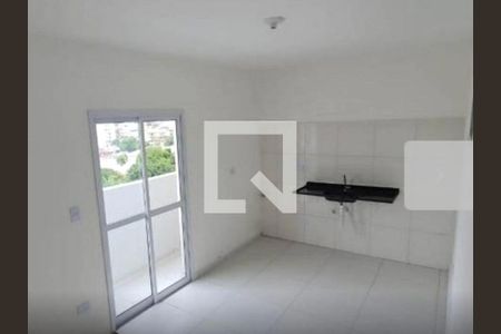 Apartamento à venda com 2 quartos, 75m² em Vila Carmosina, São Paulo