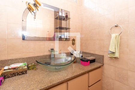 Casa à venda com 400m², 3 quartos e 4 vagasBanheiro da Suíte