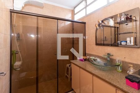 Casa à venda com 400m², 3 quartos e 4 vagasBanheiro da Suíte