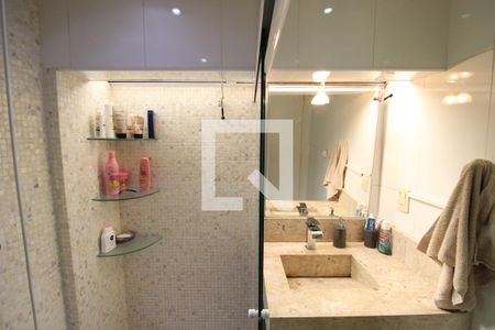 Banheiro de apartamento à venda com 2 quartos, 60m² em Jardim das Laranjeiras, São Paulo