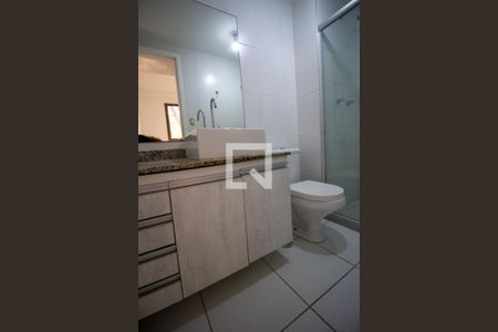 Apartamento para alugar com 85m², 2 quartos e 1 vaga Apartamento para alugar com 85m², 2 quartos e 1 vagaBanheiro da Suíte 2