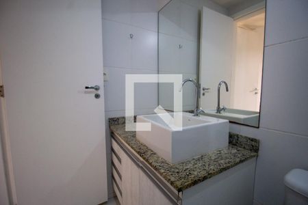 Apartamento para alugar com 85m², 2 quartos e 1 vaga Apartamento para alugar com 85m², 2 quartos e 1 vagaBanheiro da Suíte 2