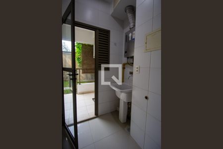 Apartamento para alugar com 85m², 2 quartos e 1 vaga Apartamento para alugar com 85m², 2 quartos e 1 vagaCozinha e Área de Serviço
