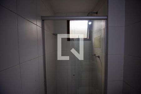 Apartamento para alugar com 85m², 2 quartos e 1 vaga Apartamento para alugar com 85m², 2 quartos e 1 vagaBanheiro da Suíte 1