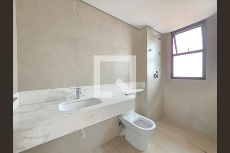 Banheiro da Suíte 3 de apartamento à venda com 3 quartos, 185m² em Santo Antônio, Belo Horizonte