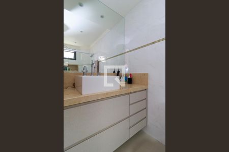 Apartamento à venda com 169m², 3 quartos e 3 vagasSuíte 2 - Banheiro