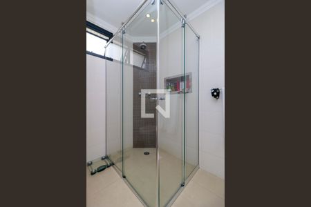 Apartamento à venda com 169m², 3 quartos e 3 vagasSuíte 1 - Banheiro