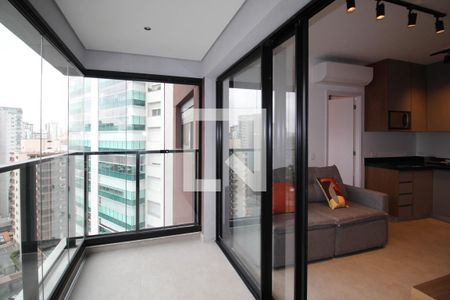 Varanda  de apartamento à venda com 1 quarto, 35m² em Indianópolis, São Paulo