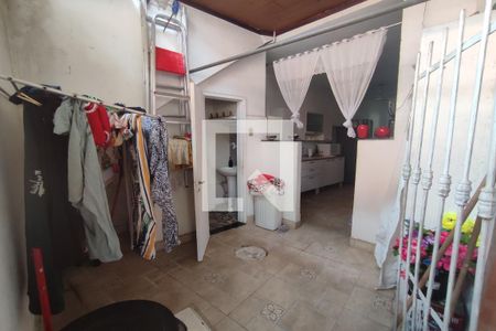 Casa de condomínio à venda com 164m², 2 quartos e 1 vagaÁrea de Serviço