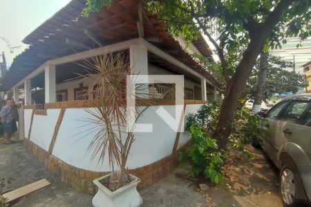 Casa de condomínio à venda com 164m², 2 quartos e 1 vagaFachada