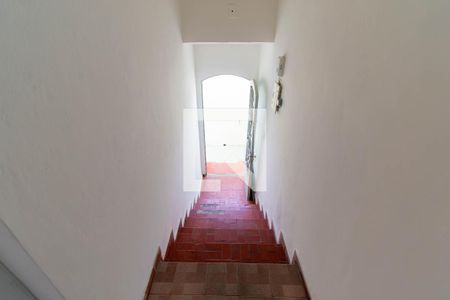 Casa para alugar com 85m², 2 quartos e sem vaga Casa para alugar com 85m², 2 quartos e sem vagaEscada