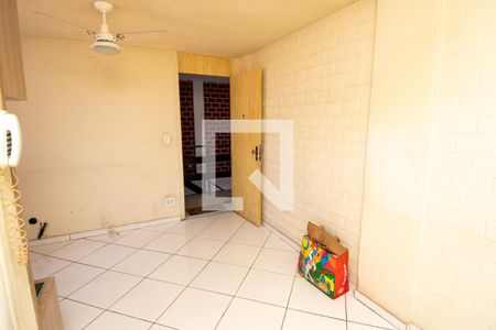 Sala de apartamento para alugar com 1 quarto, 45m² em Praia da Bandeira, Rio de Janeiro