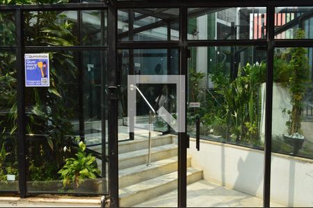 Apartamento à venda com 84m², 2 quartos e sem vagaFachada + Plaquinha