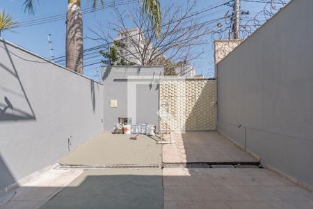 Casa à venda com 79m², 3 quartos e 2 vagas Casa à venda com 79m², 3 quartos e 2 vagasEntrada
