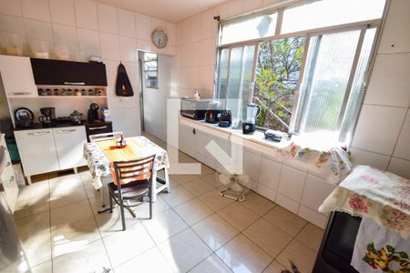 Casa para alugar com 550m², 3 quartos e 1 vaga Casa para alugar com 550m², 3 quartos e 1 vagaCozinha