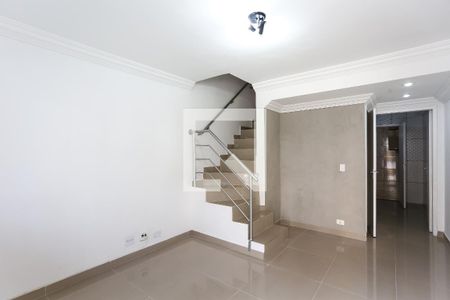 Sala de casa de condomínio para alugar com 2 quartos, 103m² em Campo Limpo, São Paulo