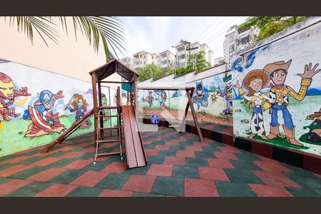 Casa de condomínio para alugar com 103m², 2 quartos e 1 vagaÁrea comum - Playground