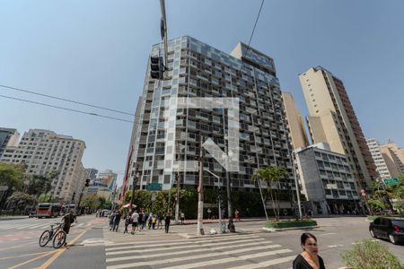 Studio para alugar com 28m², 1 quarto e sem vaga Studio para alugar com 28m², 1 quarto e sem vagaFachada