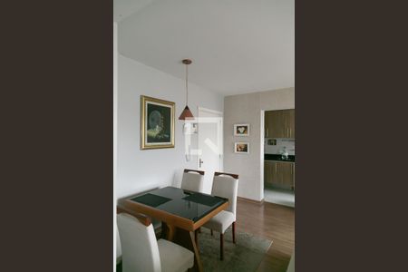 Apartamento para alugar com 78m², 2 quartos e 1 vaga Apartamento para alugar com 78m², 2 quartos e 1 vagaSala