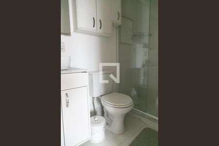 Banheiro de apartamento para alugar com 2 quartos, 78m² em Partenon, Porto Alegre