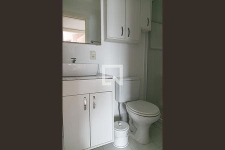 Banheiro de apartamento para alugar com 2 quartos, 78m² em Partenon, Porto Alegre