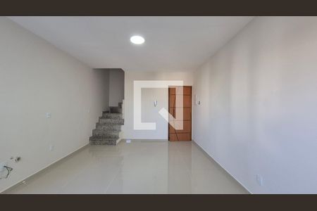 Sala de apartamento à venda com 2 quartos, 120m² em Vila Humaitá, Santo André