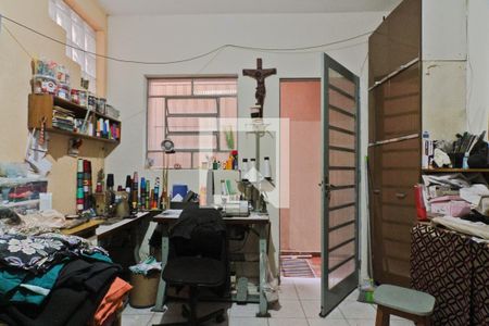 Casa à venda com 196m², 3 quartos e 2 vagasQuarto de Serviço