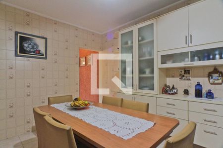 Casa à venda com 196m², 3 quartos e 2 vagasCozinha