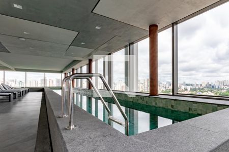 Apartamento à venda com 30m², 1 quarto e sem vaga Apartamento à venda com 30m², 1 quarto e sem vagaÁrea comum - Piscina