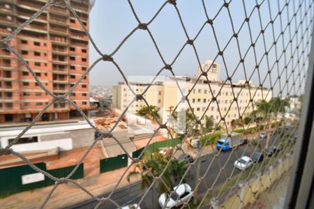 Apartamento à venda com 120m², 3 quartos e 2 vagasQuarto 2 - Vista