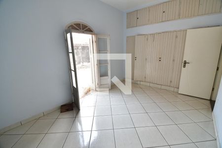 Casa para alugar com 500m², 6 quartos e 8 vagasQuarto 2