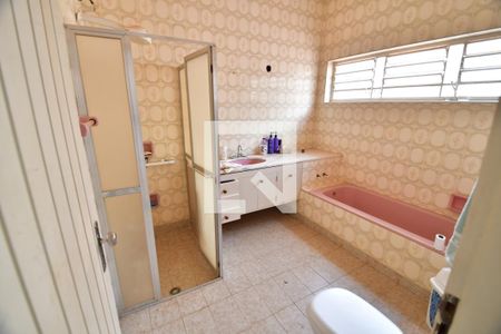 Casa para alugar com 500m², 6 quartos e 8 vagasBanheiro 1 - Suíte