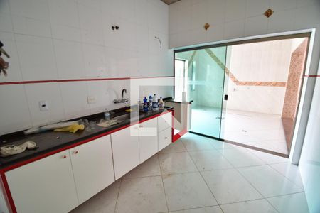 Casa para alugar com 500m², 6 quartos e 8 vagasCozinha