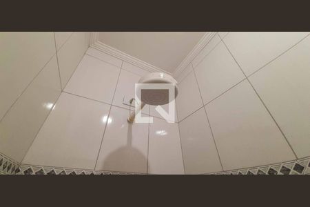 Casa à venda com 280m², 3 quartos e 2 vagas Casa à venda com 280m², 3 quartos e 2 vagasBanheiro