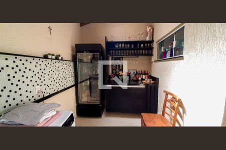 Casa à venda com 280m², 3 quartos e 2 vagas Casa à venda com 280m², 3 quartos e 2 vagasDetalhe da área de serviço