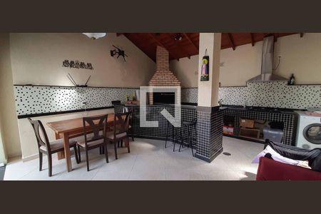 Casa à venda com 280m², 3 quartos e 2 vagas Casa à venda com 280m², 3 quartos e 2 vagasEspaço Gourmet