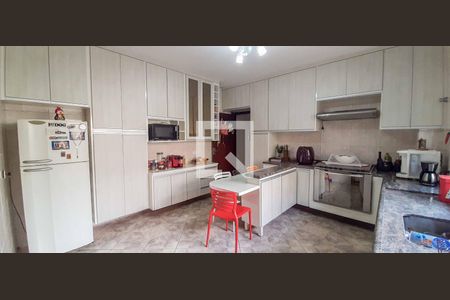 Casa à venda com 280m², 3 quartos e 2 vagas Casa à venda com 280m², 3 quartos e 2 vagasCozinha