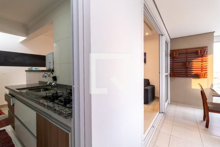 Apartamento à venda com 76m², 2 quartos e 1 vagaÁrea de Serviço