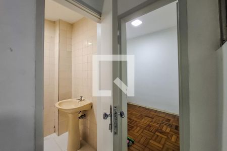 Apartamento para alugar com 119m², 3 quartos e sem vaga Apartamento para alugar com 119m², 3 quartos e sem vagaBanheiro de serviço