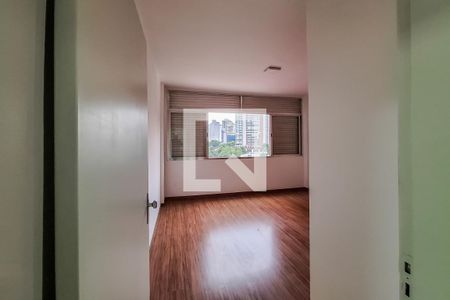 Apartamento para alugar com 119m², 3 quartos e sem vaga Apartamento para alugar com 119m², 3 quartos e sem vagaquarto 2