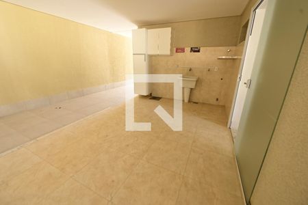 Casa de condomínio para alugar com 200m², 3 quartos e 2 vagas Casa de condomínio para alugar com 200m², 3 quartos e 2 vagasÁrea de Serviço