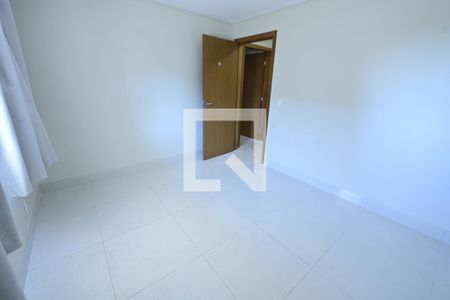 Casa de condomínio para alugar com 200m², 3 quartos e 2 vagas Casa de condomínio para alugar com 200m², 3 quartos e 2 vagasQuarto 2