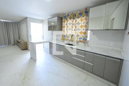 Casa de condomínio para alugar com 200m², 3 quartos e 2 vagas Casa de condomínio para alugar com 200m², 3 quartos e 2 vagasCozinha