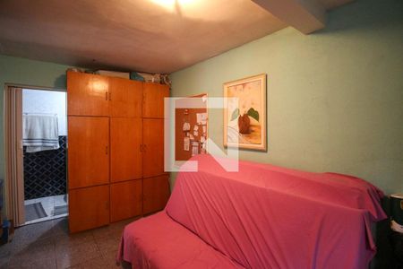 Casa à venda com 320m², 2 quartos e 4 vagasQuarto 2