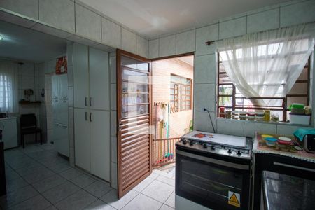 Casa à venda com 320m², 2 quartos e 4 vagasCozinha