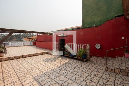 Casa à venda com 320m², 2 quartos e 4 vagasQuintal