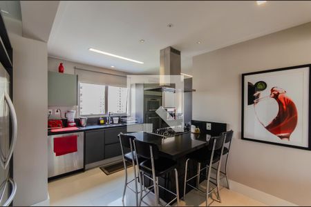 Apartamento à venda com 183m², 3 quartos e 4 vagas Apartamento à venda com 183m², 3 quartos e 4 vagasCozinha